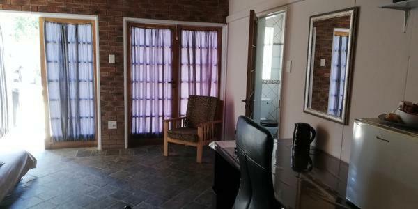 Anandi Guesthouse Mariental Exteriör bild