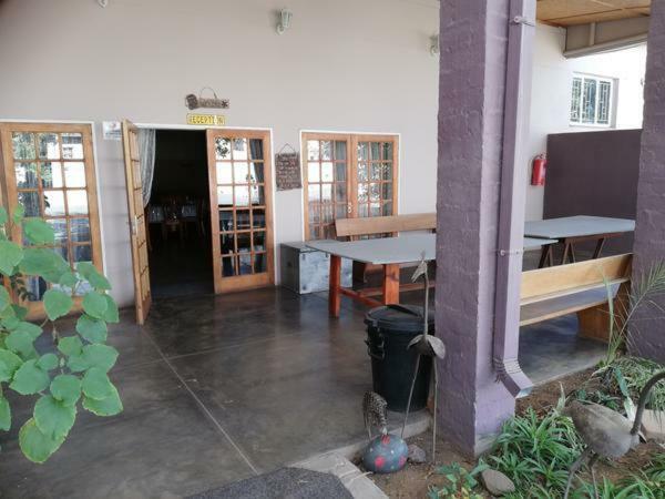 Anandi Guesthouse Mariental Exteriör bild