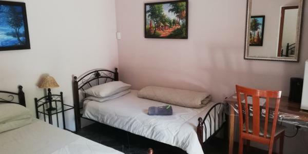Anandi Guesthouse Mariental Exteriör bild